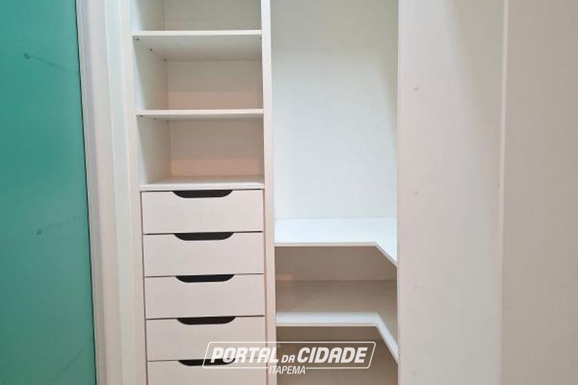 Apartamento para alugar - 172m&sup2; - Meia Praia