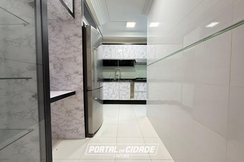 Apartamento &agrave; venda - 197m&sup2; - Meia Praia
