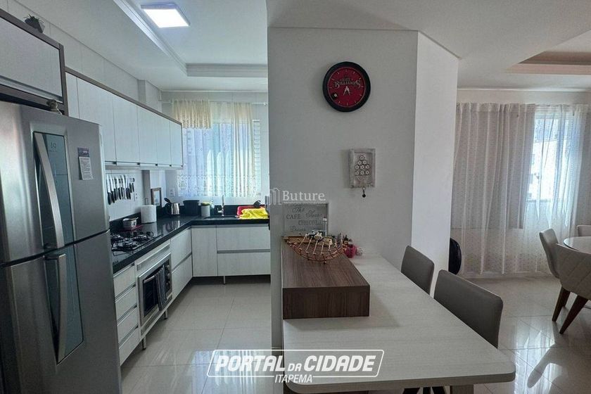 Apartamento &agrave; venda - 148m&sup2; - Meia Praia