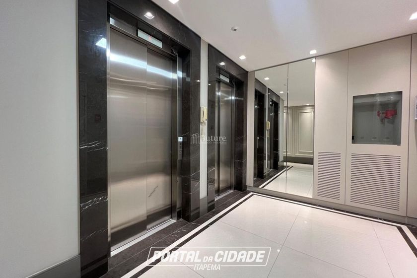 Apartamento &agrave; venda - 138m&sup2; - Centro
