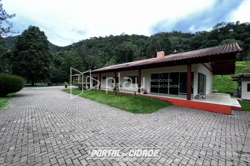 Ch&aacute;cara &agrave; venda - 1159m&sup2; - Gaspar Alto
