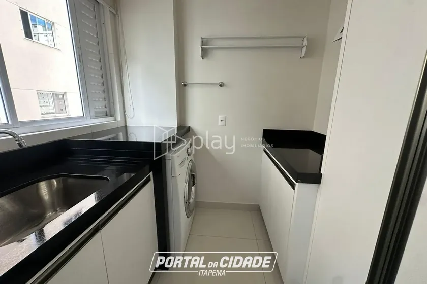 Apartamento &agrave; venda - 134m&sup2; - Meia Praia