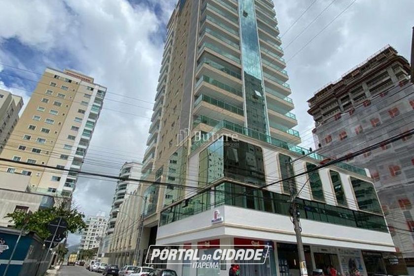 Apartamento &agrave; venda - 141m&sup2; - Meia Praia