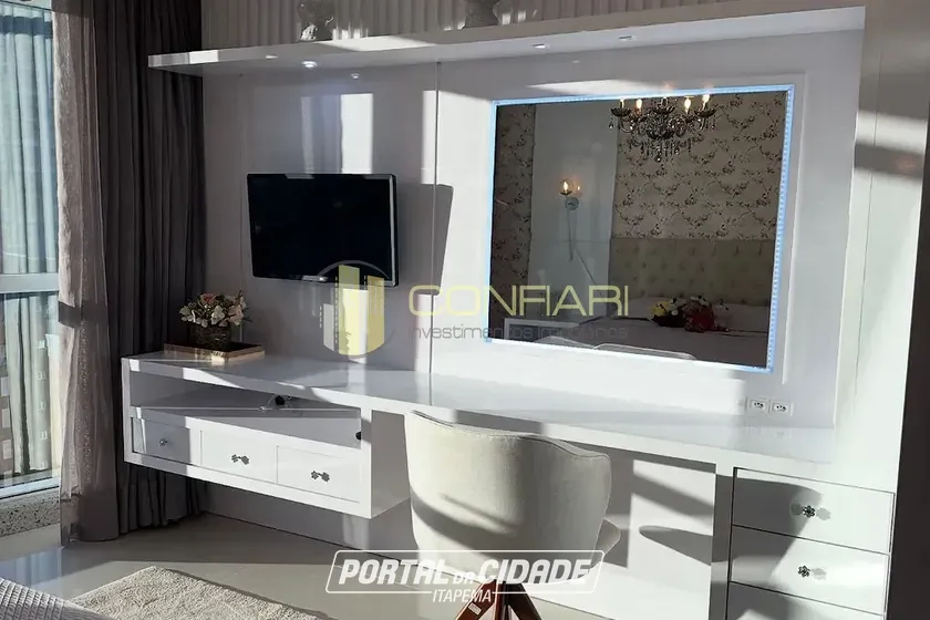 Apartamento &agrave; venda - 229m&sup2; - meia praia