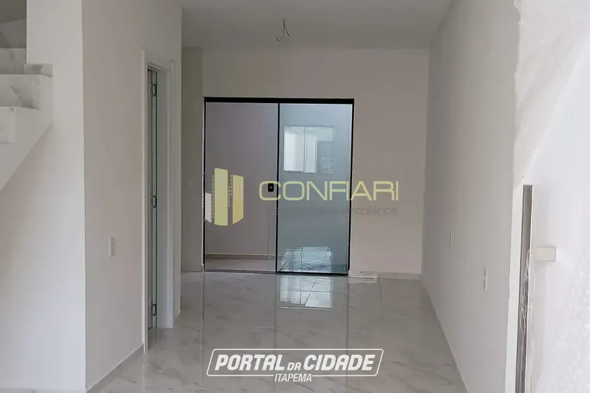 Sobrado &agrave; venda - 67m&sup2; - Morretes