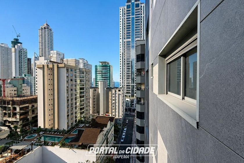 Apartamento &agrave; venda - 165m&sup2; - Centro