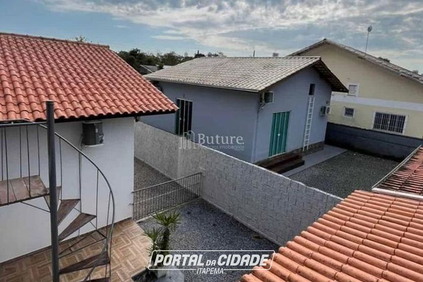 Casa &agrave; venda - 210m&sup2; - 