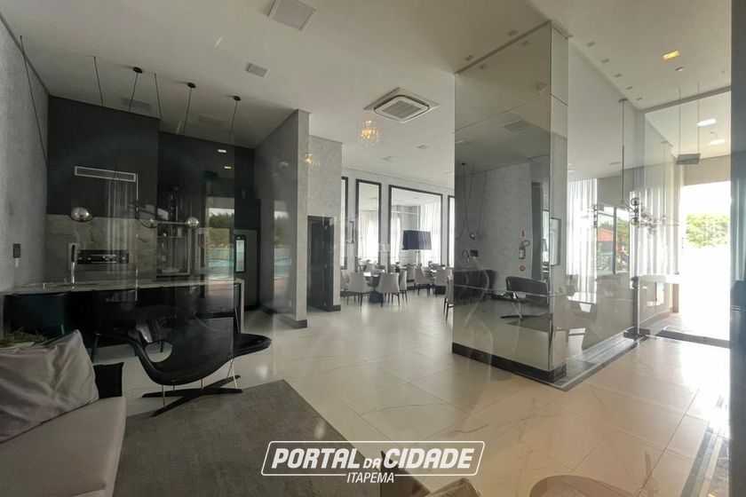 Apartamento &agrave; venda - 85m&sup2; - Meia Praia