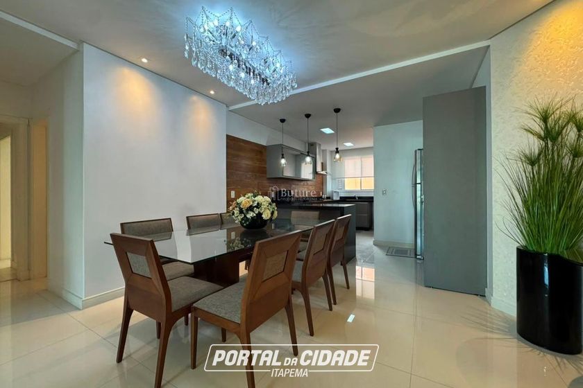 Apartamento &agrave; venda - 180m&sup2; - Meia Praia