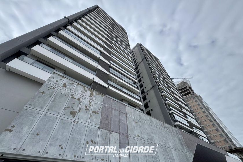 Apartamento &agrave; venda - 84m&sup2; - Praia Brava