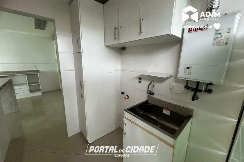 Apartamento para alugar - 140m&sup2; - Meia Praia