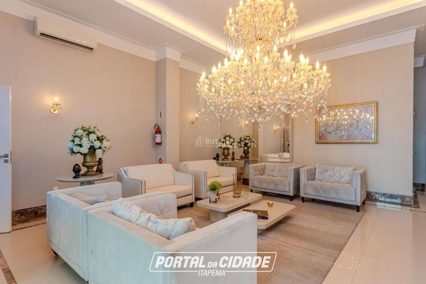 Apartamento &agrave; venda - 135m&sup2; - Meia Praia