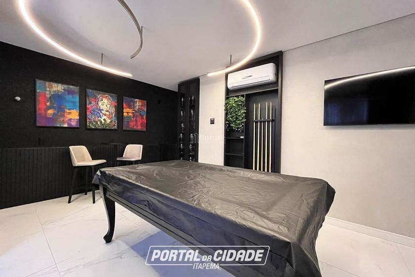 Apartamento &agrave; venda - 125m&sup2; - Meia Praia