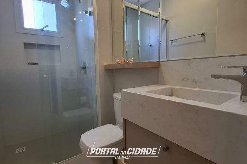 Apartamento para alugar - 142m&sup2; - Meia Praia
