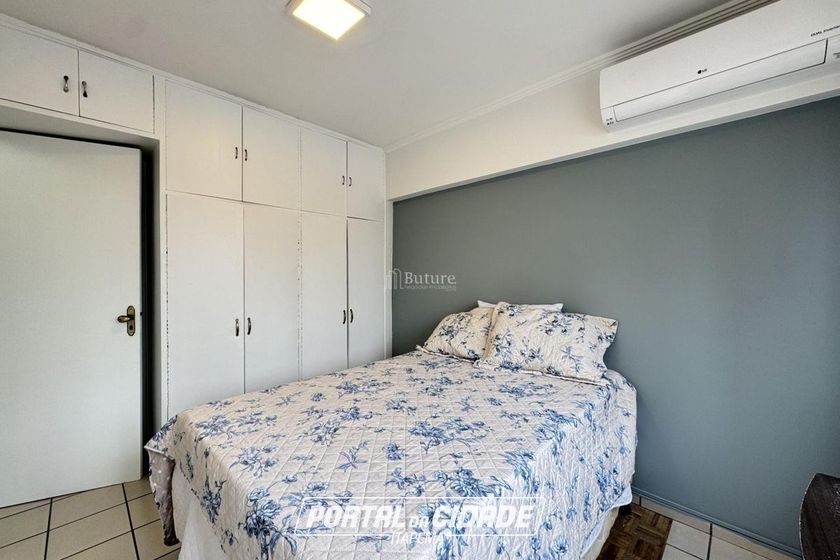 Apartamento &agrave; venda - 52m&sup2; - Centro