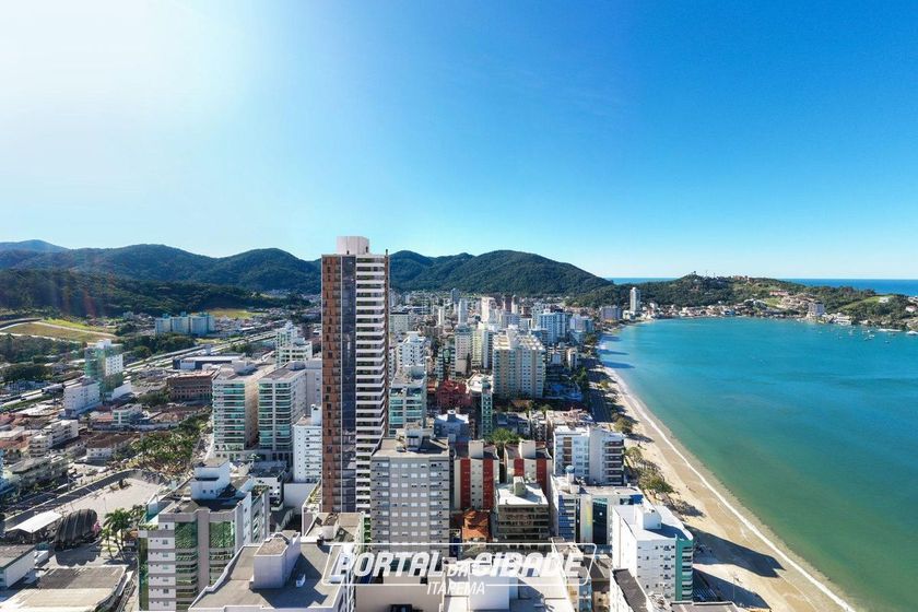 Apartamento &agrave; venda - 359m&sup2; - Centro