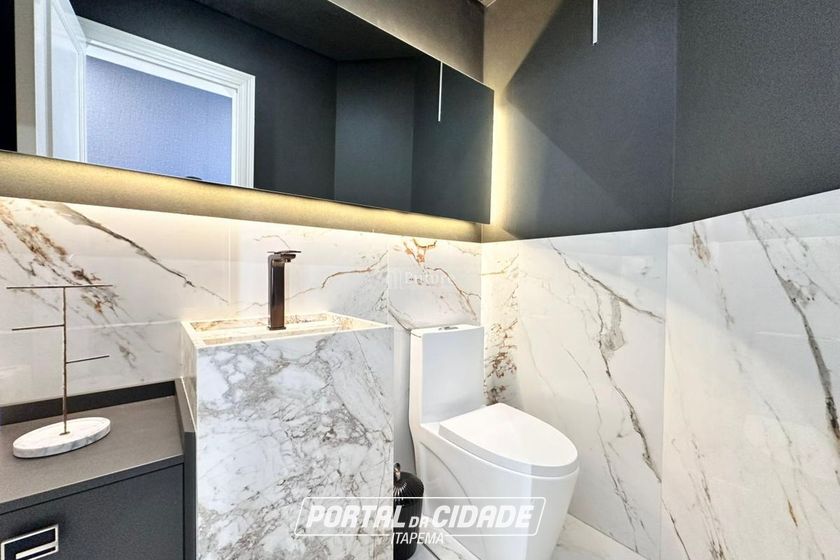 Apartamento &agrave; venda - 138m&sup2; - Centro