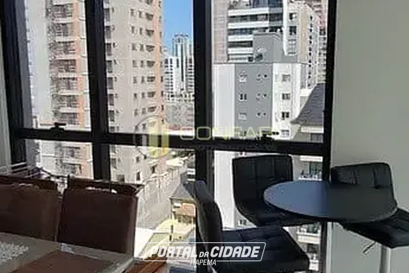 Apartamento para alugar - 120m&sup2; - Meia Praia