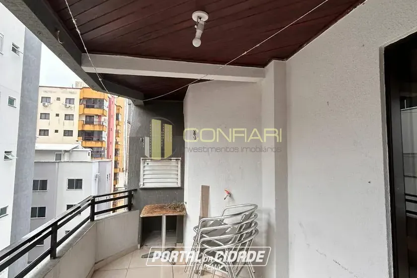 Apartamento para alugar - 70m&sup2; - Meia Praia