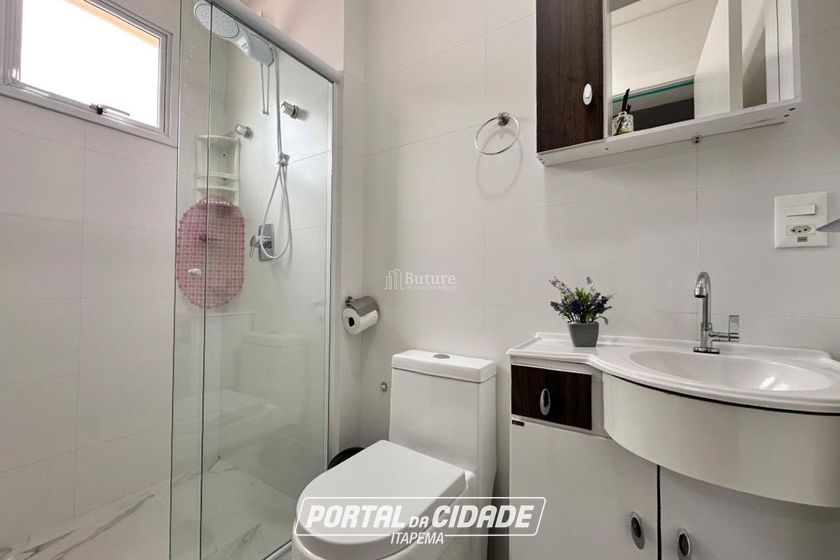Apartamento &agrave; venda - 86m&sup2; - Meia Praia