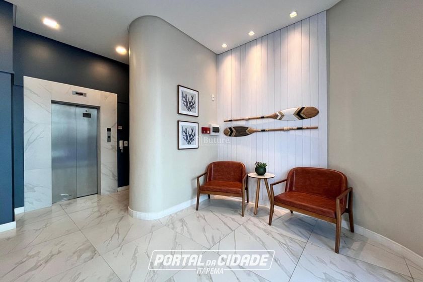 Apartamento &agrave; venda - 170m&sup2; - Meia Praia