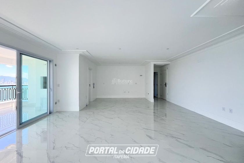 Apartamento &agrave; venda - 190m&sup2; - Centro