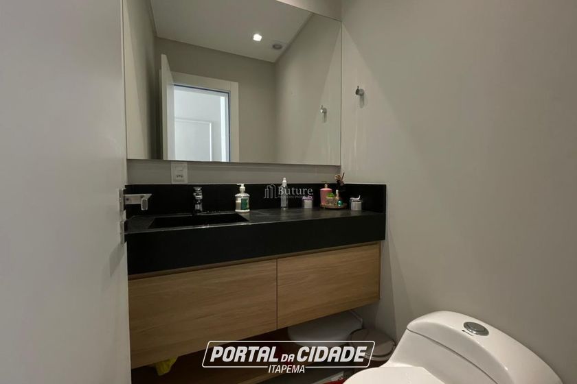 Apartamento &agrave; venda - 99m&sup2; - Meia Praia