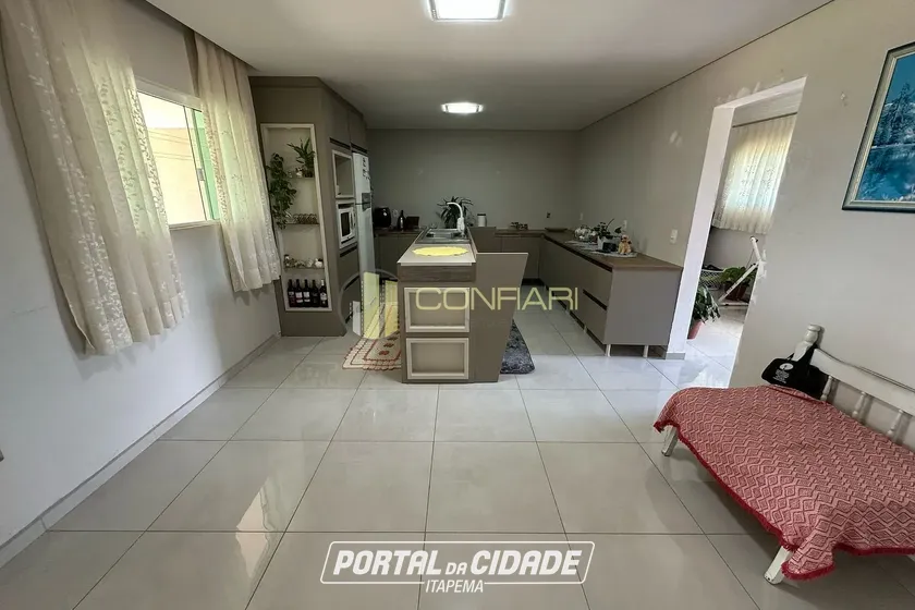 Casa &agrave; venda - 244m&sup2; - Ribanceira do Sul