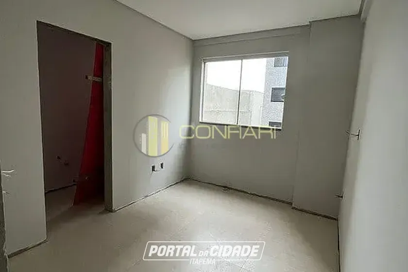 Apartamento &agrave; venda - 100m&sup2; - Meia Praia
