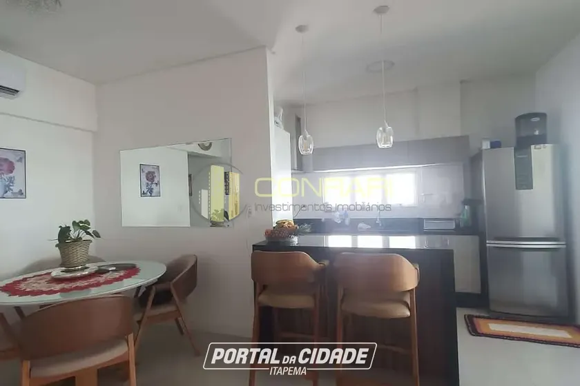 Apartamento &agrave; venda - 118m&sup2; - Meia Praia
