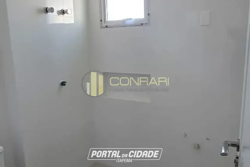 Apartamento &agrave; venda - 192m&sup2; - Meia Praia