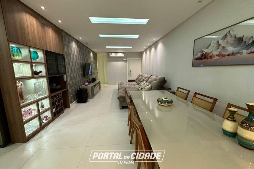 Apartamento &agrave; venda - Meia Praia