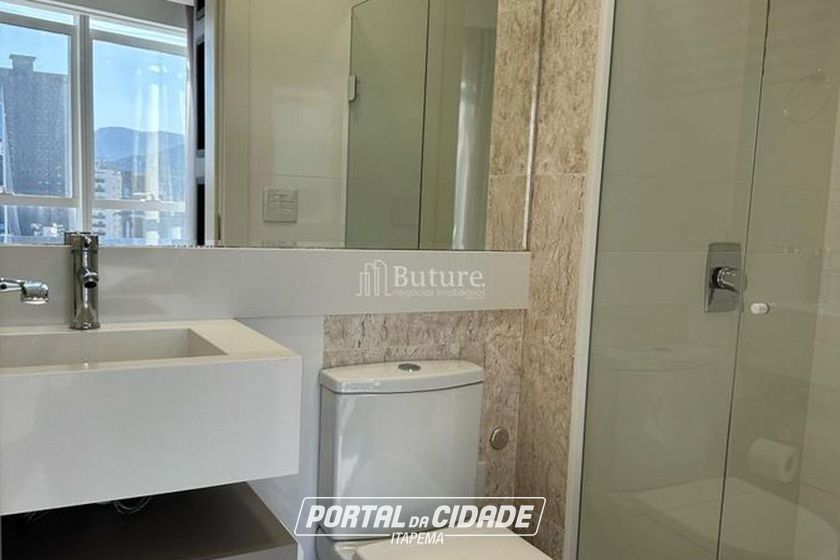 Apartamento &agrave; venda - 229m&sup2; - Meia Praia