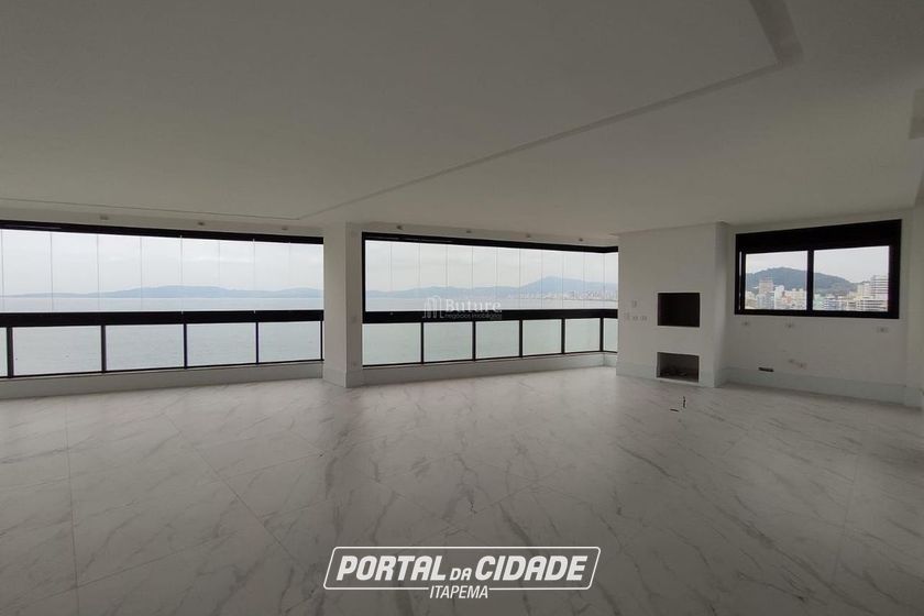 Apartamento &agrave; venda - 200m&sup2; - Centro