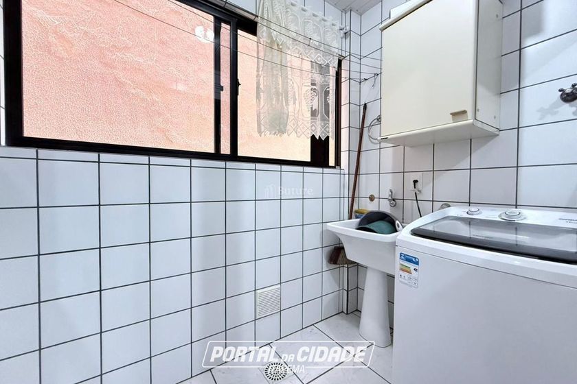 Apartamento &agrave; venda - 98m&sup2; - Centro