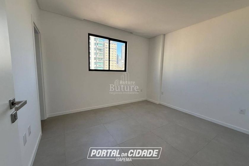 Apartamento &agrave; venda - Meia Praia