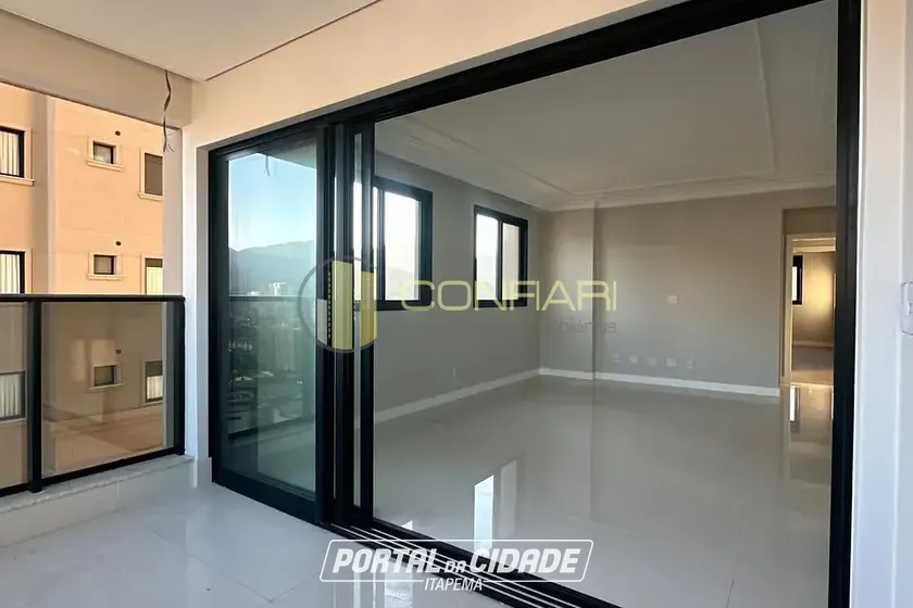 Apartamento &agrave; venda - 92m&sup2; - centro