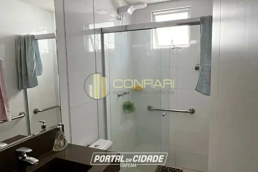 Apartamento &agrave; venda - 87m&sup2; - Meia praia