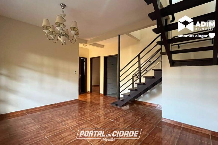 Casa para alugar - 319m&sup2; - Centro