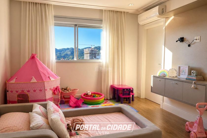 Apartamento &agrave; venda - 131m&sup2; - Centro