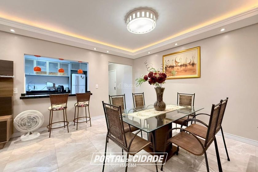 Apartamento &agrave; venda - 160m&sup2; - Meia Praia