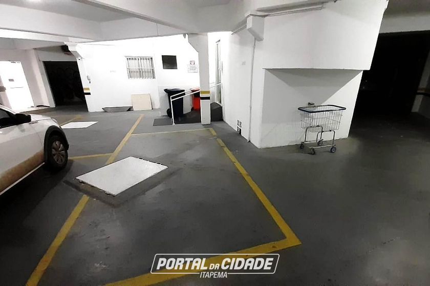Apartamento para alugar - 111m&sup2; - Centro
