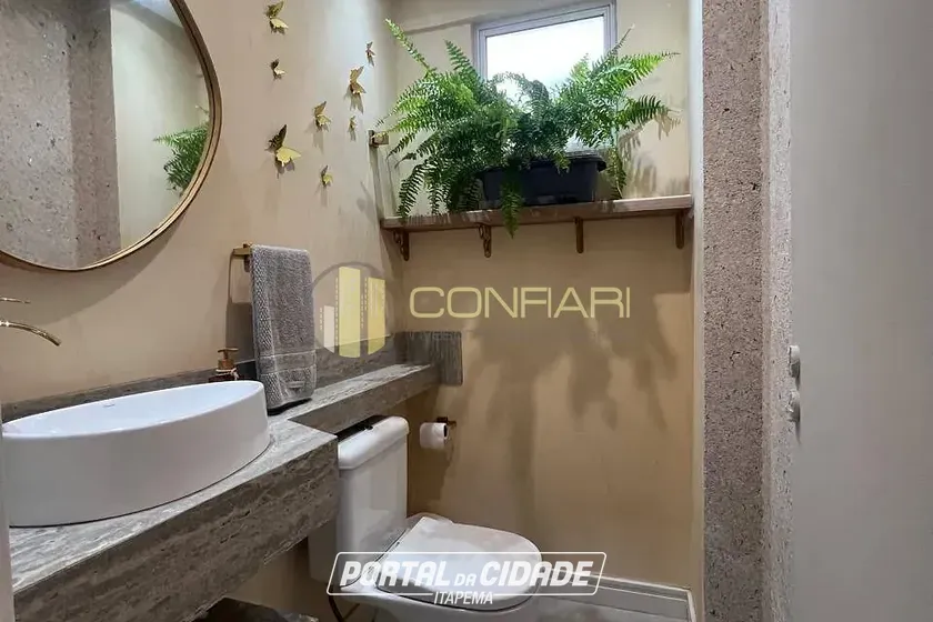 Apartamento para alugar - 107m&sup2; - meia praia