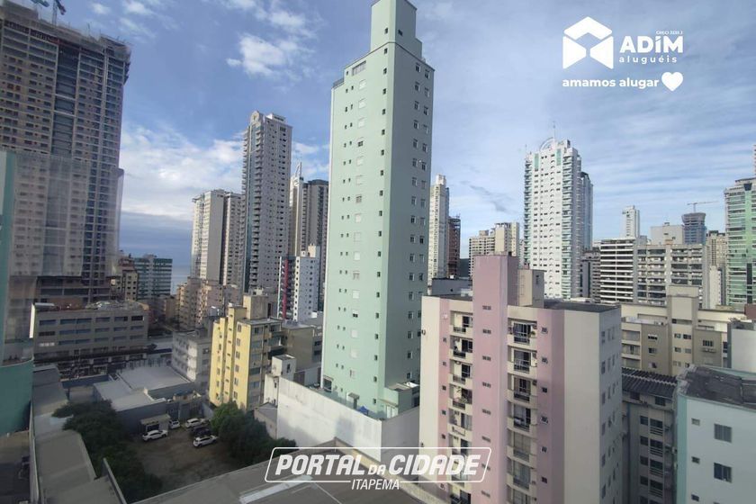 Apartamento para alugar - 130m&sup2; - Centro