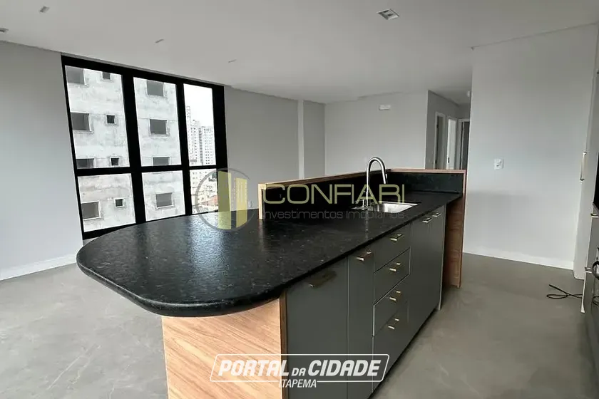 Apartamento para alugar - 118m&sup2; - meia praia