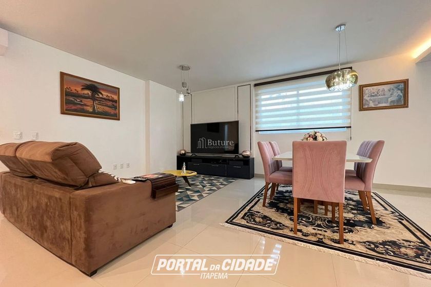 Apartamento &agrave; venda - 150m&sup2; - Meia Praia