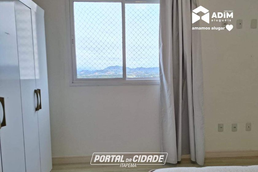 Apartamento para alugar - 134m&sup2; - Meia Praia