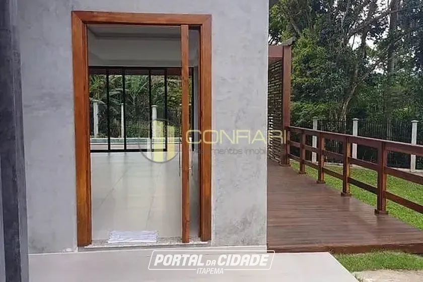 Sobrado &agrave; venda - 393m&sup2; - Taquaras