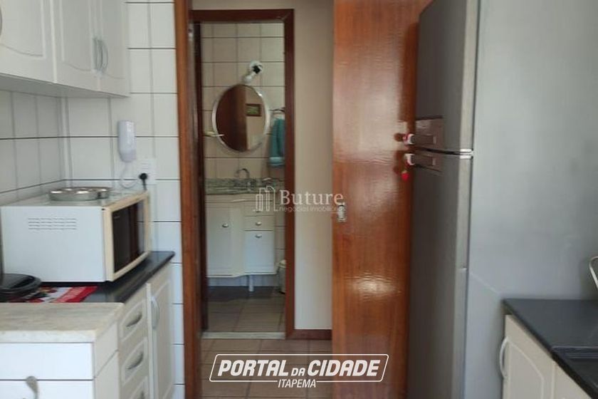 Apartamento &agrave; venda - 95m&sup2; - Meia Praia