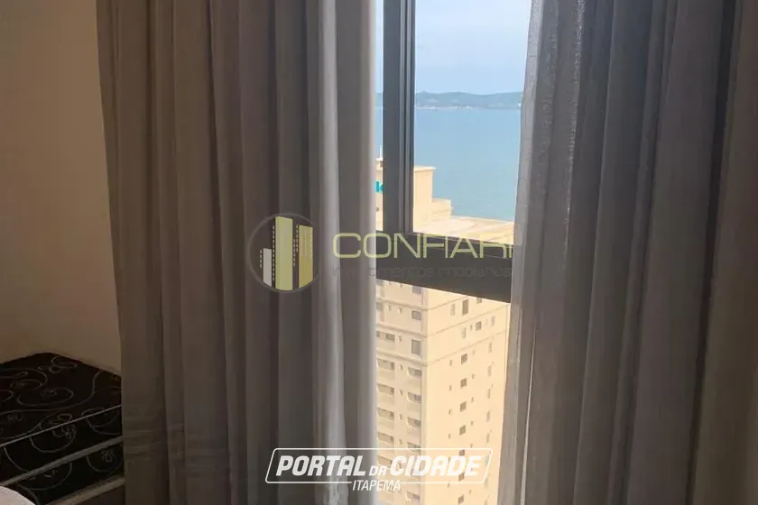 Apartamento para alugar - 125m&sup2; - Meia Praia